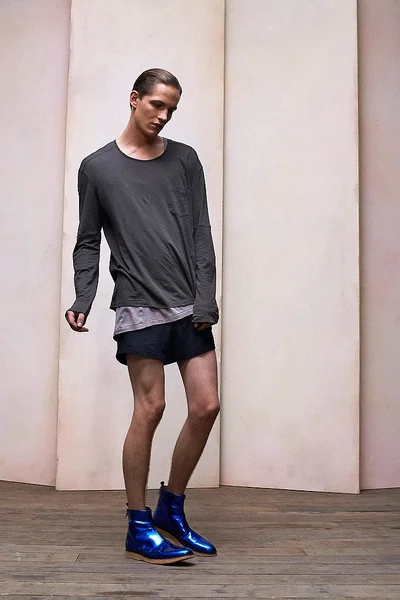 Look 10